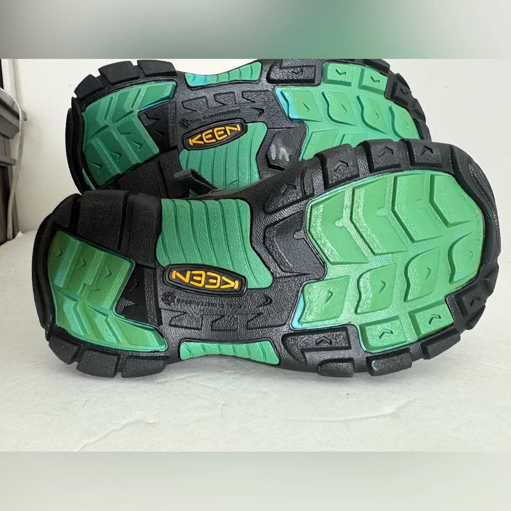 Keen Kelsey Winter Waterproof Snow Boots Size 2